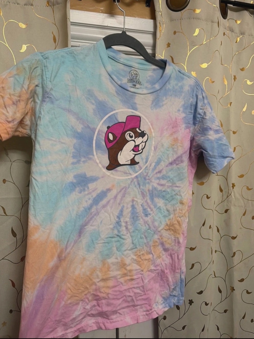 Tie-Dye buccees T-Shirt in Pastel Blue/Pink